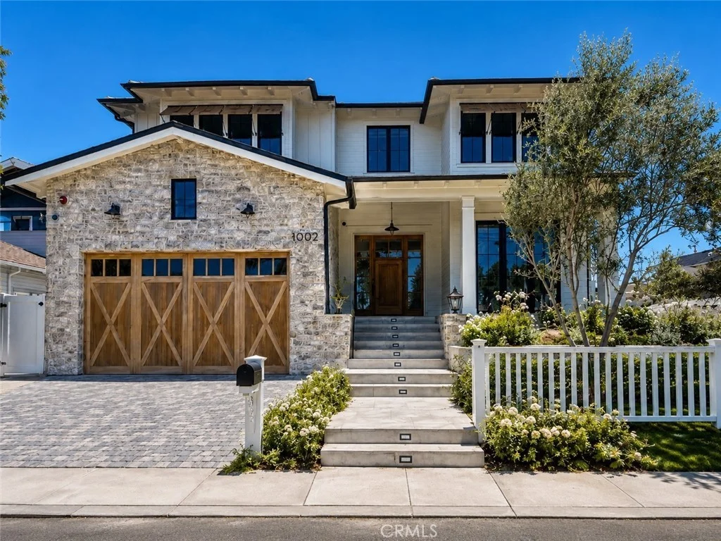 1002 10th, Manhattan Beach, 