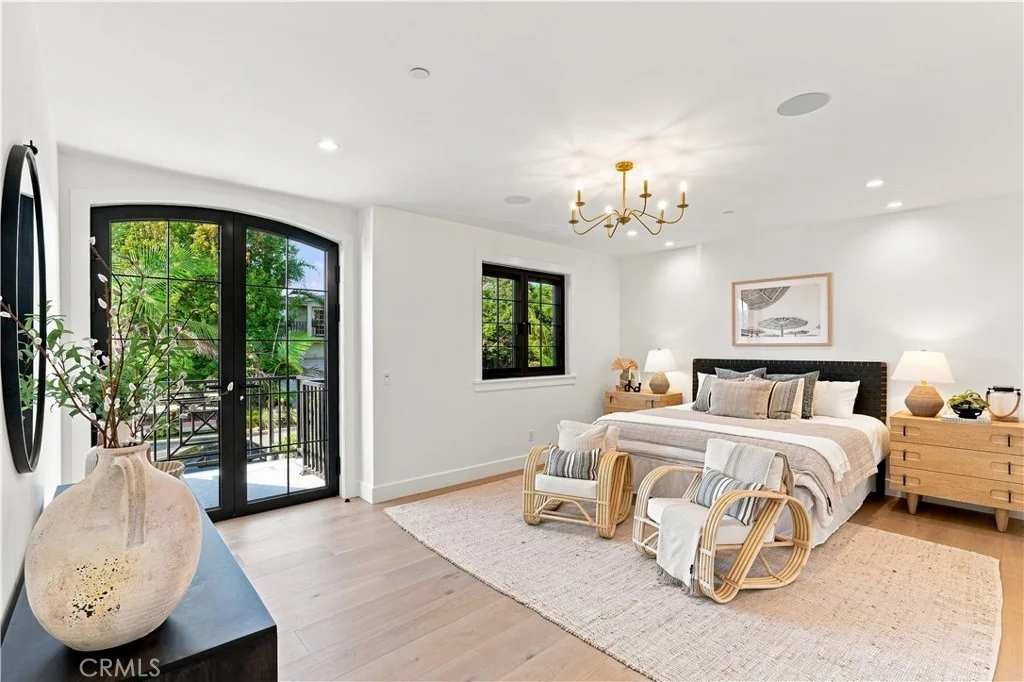 1346 Gates Ave., Manhattan Beach, 