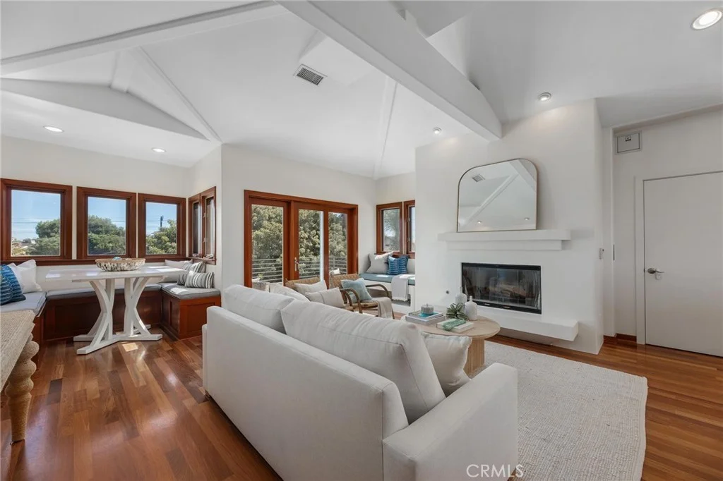 721 12th Street, Manhattan Beach, 