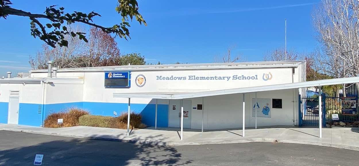 meadows-elementary-school-manhattan-beach-exterior