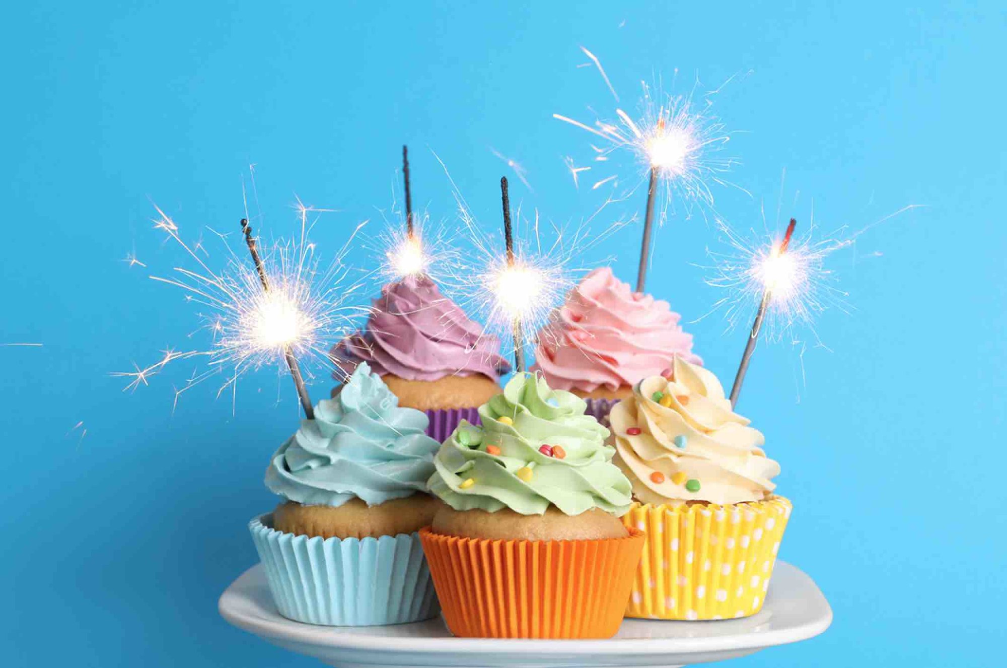 cupcakes-with-sparklers