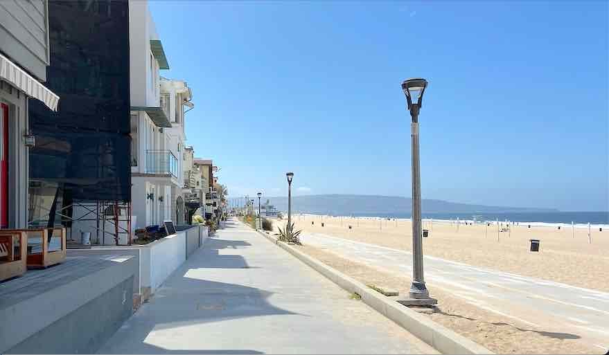 manhattan-beach-strand-modern-house-pier-view